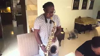Ezra Brown Trying Out The JAVA Signature Tenor Saxophone