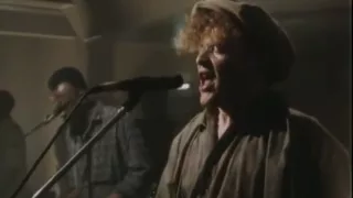 Simply Red - Money's Too Tight (To Mention) (Official Video)