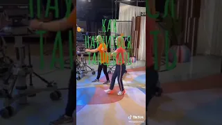 Как научиться танцевать Шафл за 15 секунд) )Обучалка движениям танца Shuffle dance  Tik tok