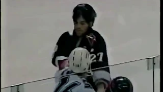 Michael Peca vs Darcy Tucker