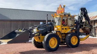 Köp Grävlastare Volvo BM 6300 med tiltrotator med grip samt teleskopsticka på Klaravik