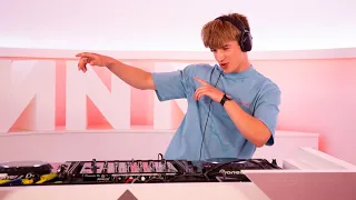 MNM START TO DJ FINALE-SET VOLTRACK