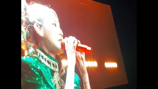 Dara singing 'TMAP' during Acer Day 20th concert 2023