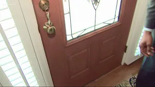 What to do when a stranger knocks on your door
