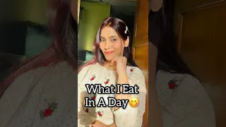 What I eat in a Day Video😍momos party😍 Roohdreamz/ #shorts #youtubeshorts #minivlog