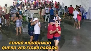 FORRÓ NO INTERIOR SÓ PRESTA DESSE JEITO GILDENES ARAÚJO BOTANDO A GALERA PRA DANÇAR EM ALPARGATAS