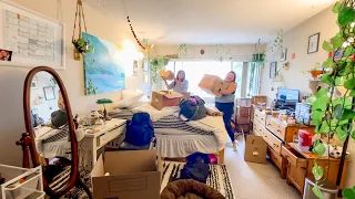 Maximalist forced to DECLUTTER bc she's moving!! [Beckys big move pt. 1]
