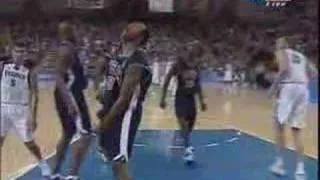 Vince Carter Dunk over Weis (best copy)