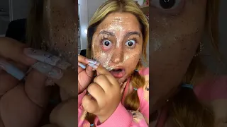 QUITÁNDOME LA MASCARILLA DE GLITTER 😫