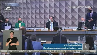 CPI retoma a sessão e Omar Aziz decide manter advogado de empresário