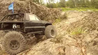 fall city WA rock slab crawling