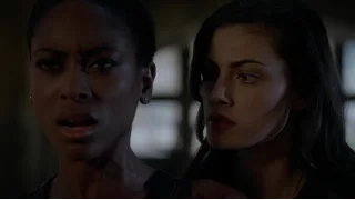 The Originals 3x14 Hayley kills Aya in front of Elijah