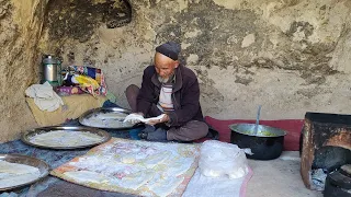 When Grandma Leave Home Cave then Grandpa Stay Alone | Cooking in Old Age with Love and Interest