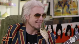 The USA guitarist JOHN 5 Remembering the Wacken with Rob Zombie and shows the super collection KISS