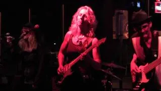 Laurie Morvan Band, live at the Gas Lamp, Beat Up from the Feet Up