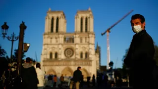 Notre-Dame läutet wieder Erinnerung an Brand