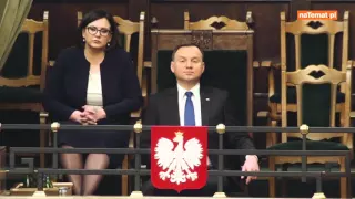 Andrzej Duda walczy... ze snem