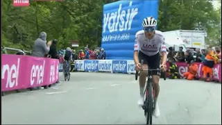 RESUMEN 2 ETAPA GIRO de ITALIA 2024 POGACAR ARRASA Daniel MARTINEZ BESTIAL ETAPA