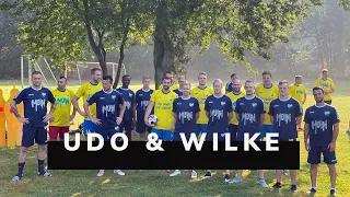 Das Trainingslager und Testspiel | Udo & Wilke