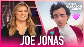 Kelly Clarkson Reacts To Joe Jonas' 'Bridgerton' Costume