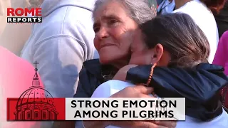 Strong emotion among pilgrims during Pope Francis' arrival in Fatima