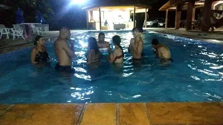 O ULTIMO A SAIR DA PISCINA GANHA !