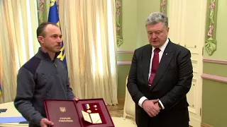 Вручив «Золоту Зірку» Героя України Решата Аметова, нагородженого посмертно, його братові