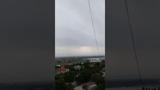 Николаев. Истребитель над городом в 50-ти метрах над домами.
