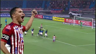 JUNIOR de BARRANQUILLA vs LIGA DE QUITO Carlos BACCA GOL DE PENAL