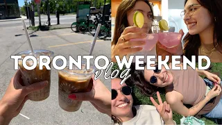 WEEKEND IN TORONTO  VLOG | Spend the Weekend with Us: Girls Trip with my BFF, Exploring the City