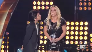 Lady Gaga and Britney Spears (VMA 2011)