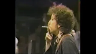 Bob Dylan - Eric C - Carlos S Blowin' In The Wind - London 1984