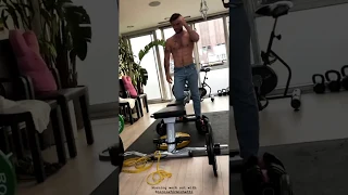 ALEX PETTYFER WORKING OUT SHIRTLESS