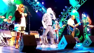 The Cowsills sing "I THINK I LOVE YOU" at Epcot Flower and Garden Festival 2008