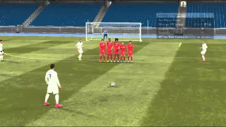 PES 2016 Ölü Yaprak Vuruşu Nasıl Yapılır?