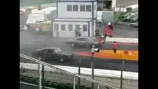 1970 Dodge Charger R/T vs Plymouth Barracuda Drag Race