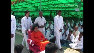 Darshan in Sai Shruti, Kodaikanal | Divine Darshan of Sri Sathya Sai Baba - Part 200