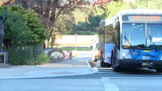 Capital Metro: Right Side Fixed Objects