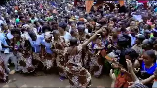 LE MOUNTOUTA DANSE TRADITIONNELLE DU CONGO BRAZZAVILLE MOUYONDZI