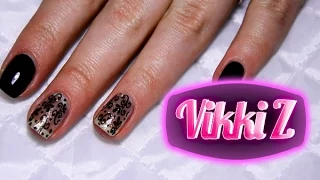 Дизайн ногтей с наклейками от Vikki Z