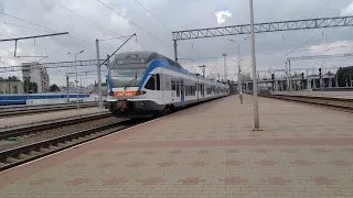 Отправление Stadler Flirt со станции Минск-Пассажирский