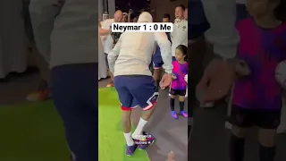 TRICKSHOT BATTLE VS NEYMAR! ⚽️🎯🔥 #shorts