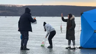 🐟🐟🐟 ИЩЕМ ПОСЛЕДНИЙ ЛЕД НА ВЕТЕРКЕ! / ПЕЧЕНЕГИ 🐟🐟🐟