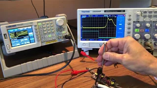 Tuning a bandpass filter using a signal generator and oscilloscope