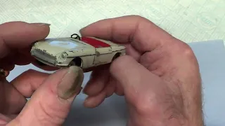 RESTORATION OF A DINKY TOYS MGB No.113.