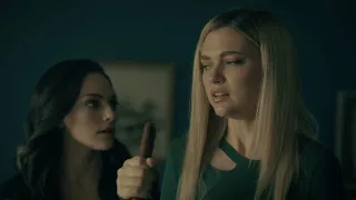 Legacies 4x12 Hope wants Lizzie to kill Aurora. Lizzie breaks the sire bond