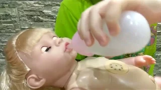 BABY BORN DOLLS / КУКЛА БЕБИ БОН. Настоящая кукла умеет кушать и ходит в туалет.