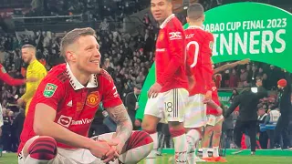Manchester United win the Carabao Cup lift a Trophy after Six Years🏆Emotional Moment for Weghorst
