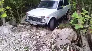 Лада 4×4 или просто Нива,под музыку.