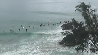 Byron Bay Dangerous Crowds at The Pass @kekebrain